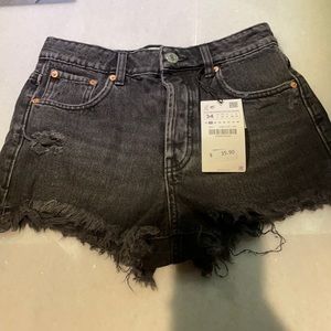 Zara black jean mid rise short sz 2 us- brand new with tags